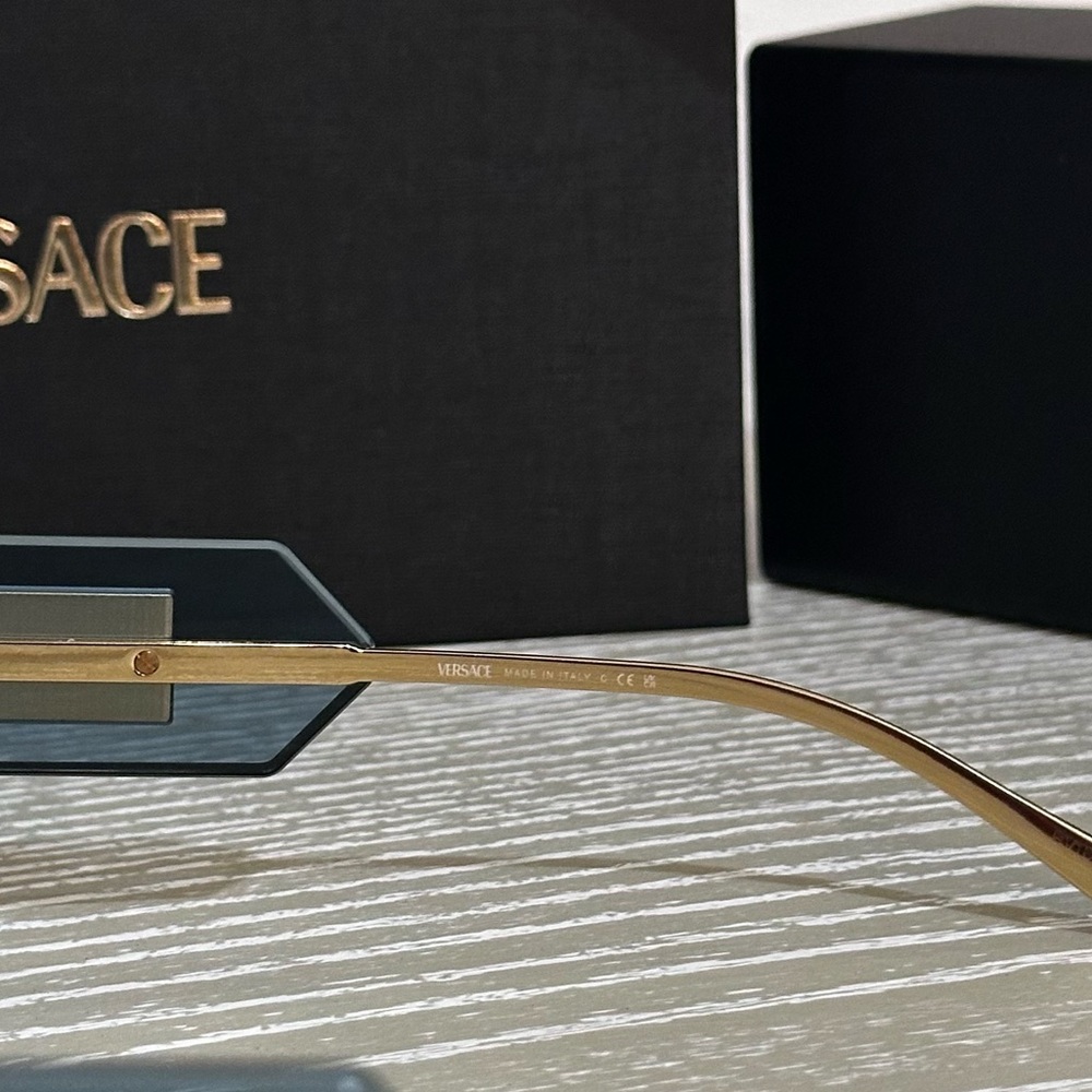 New! Versace Square Blue Shields Sunglasses - Blue - Picture 5 of 11